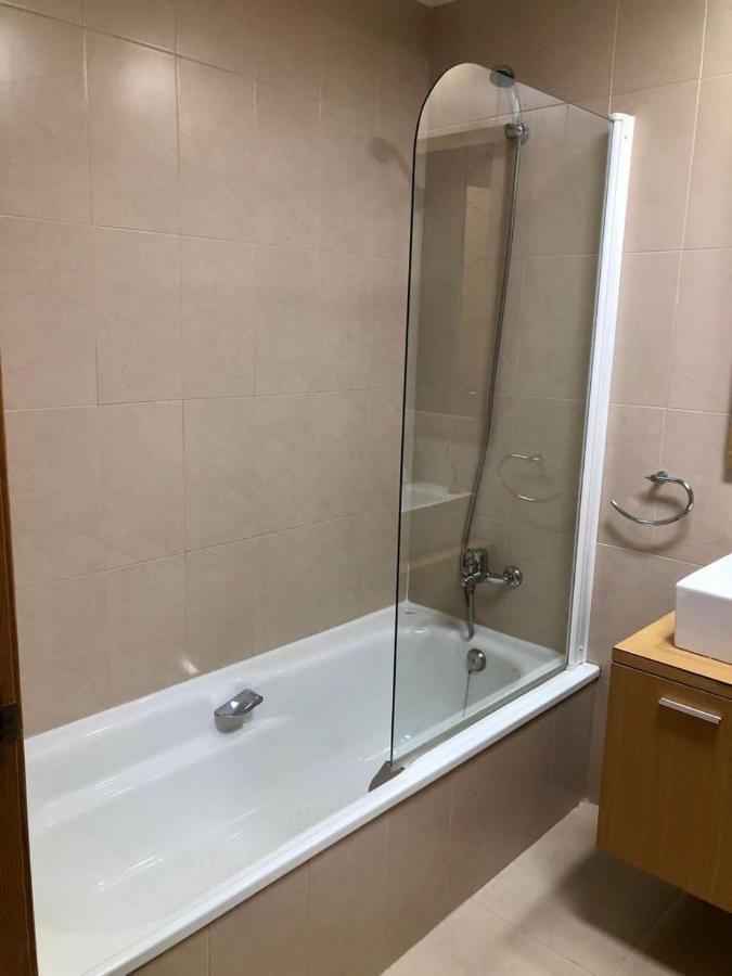 Villa Life . Precioso Bajo Frente Piscina Сусина Екстериор снимка